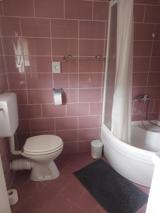 Guest House Neno Ogulin Kültér fotó