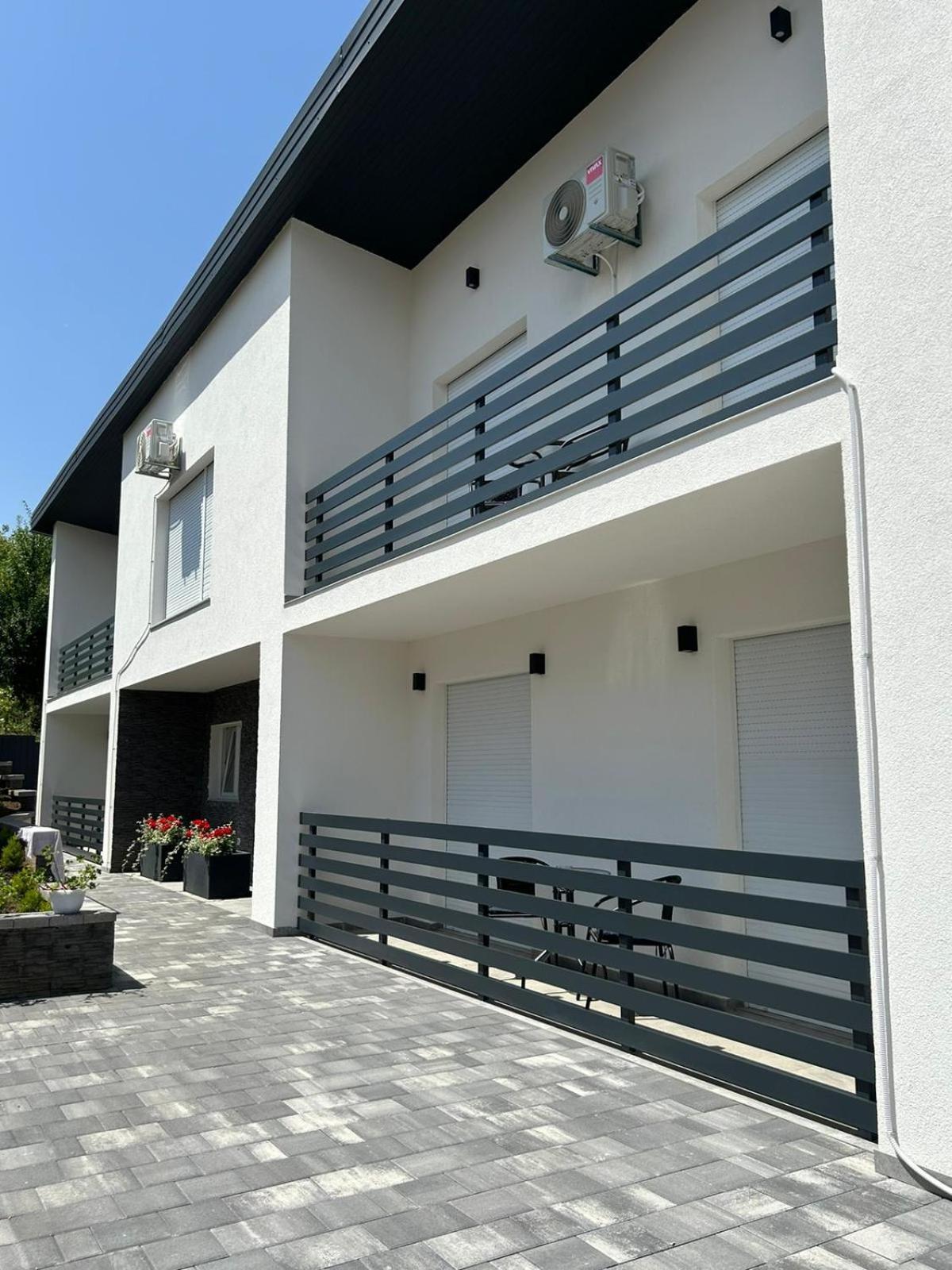 Guest House Neno Ogulin Kültér fotó