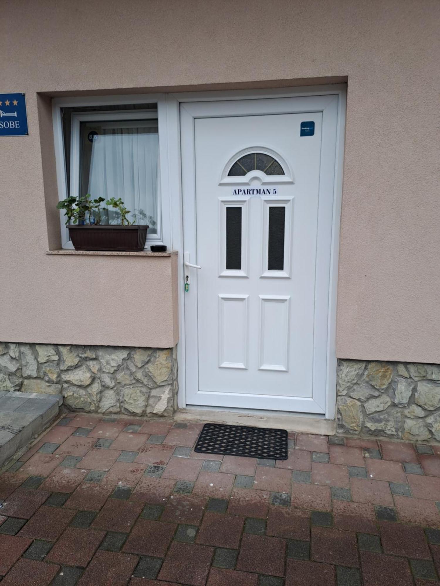 Guest House Neno Ogulin Kültér fotó